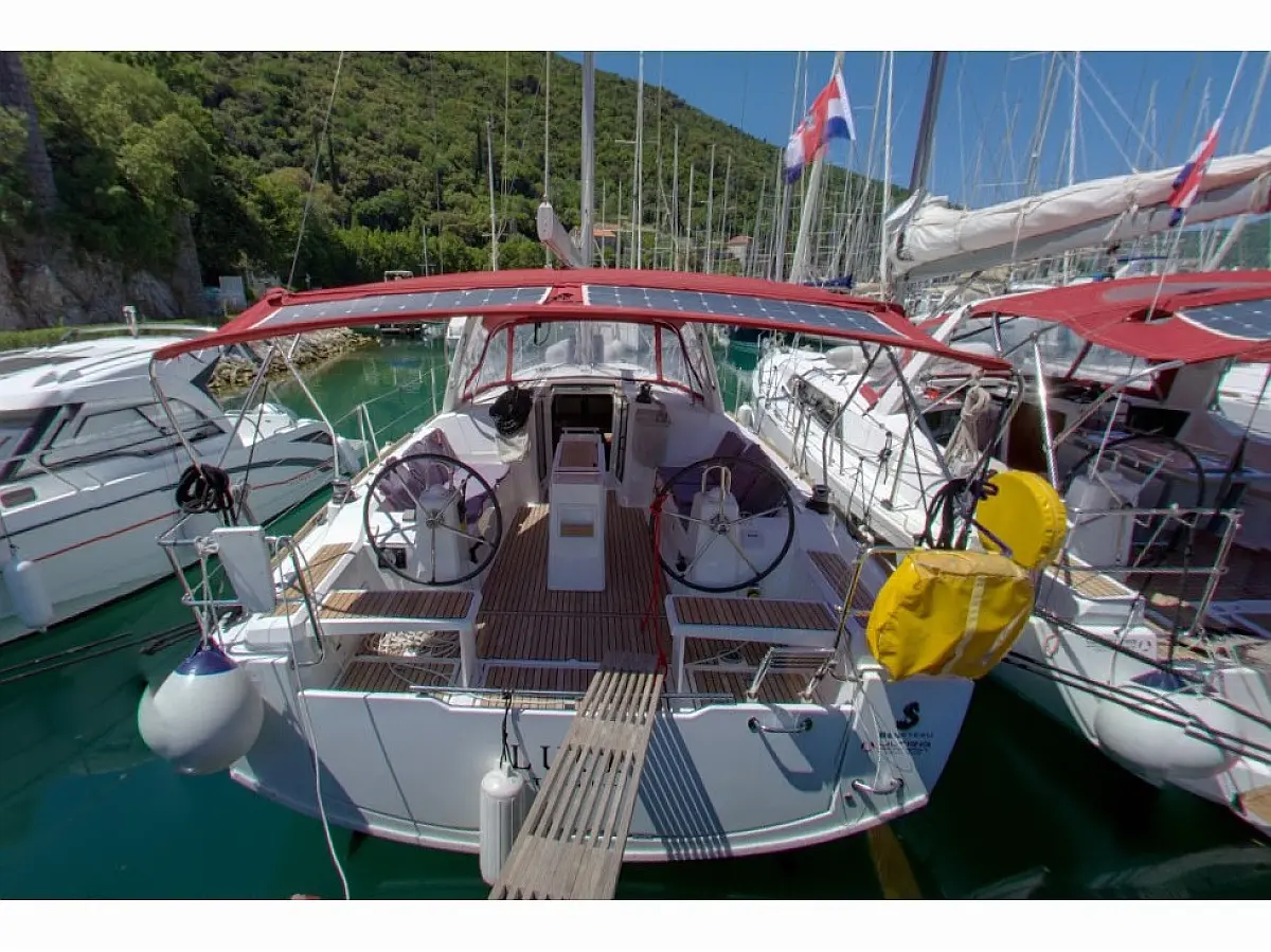 Oceanis 38.1