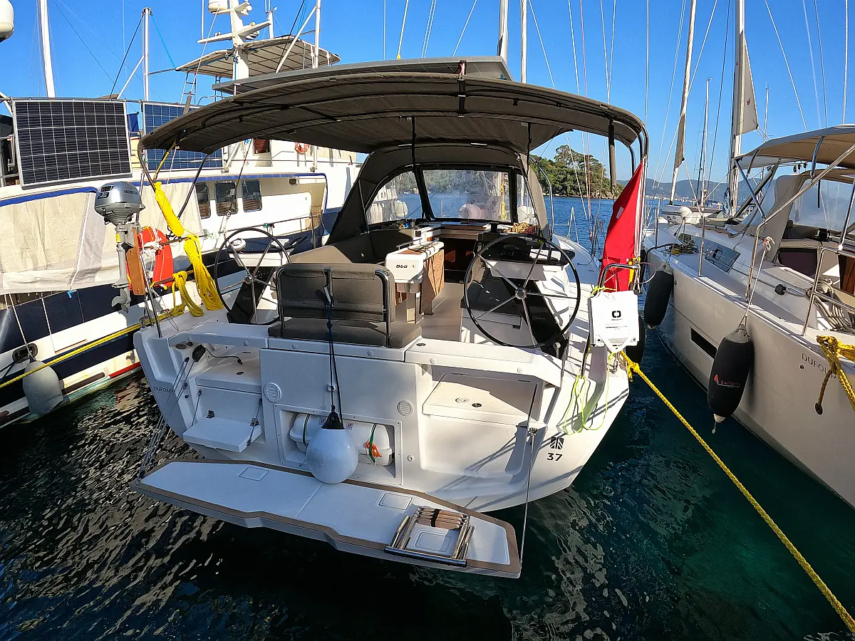 Dufour 37